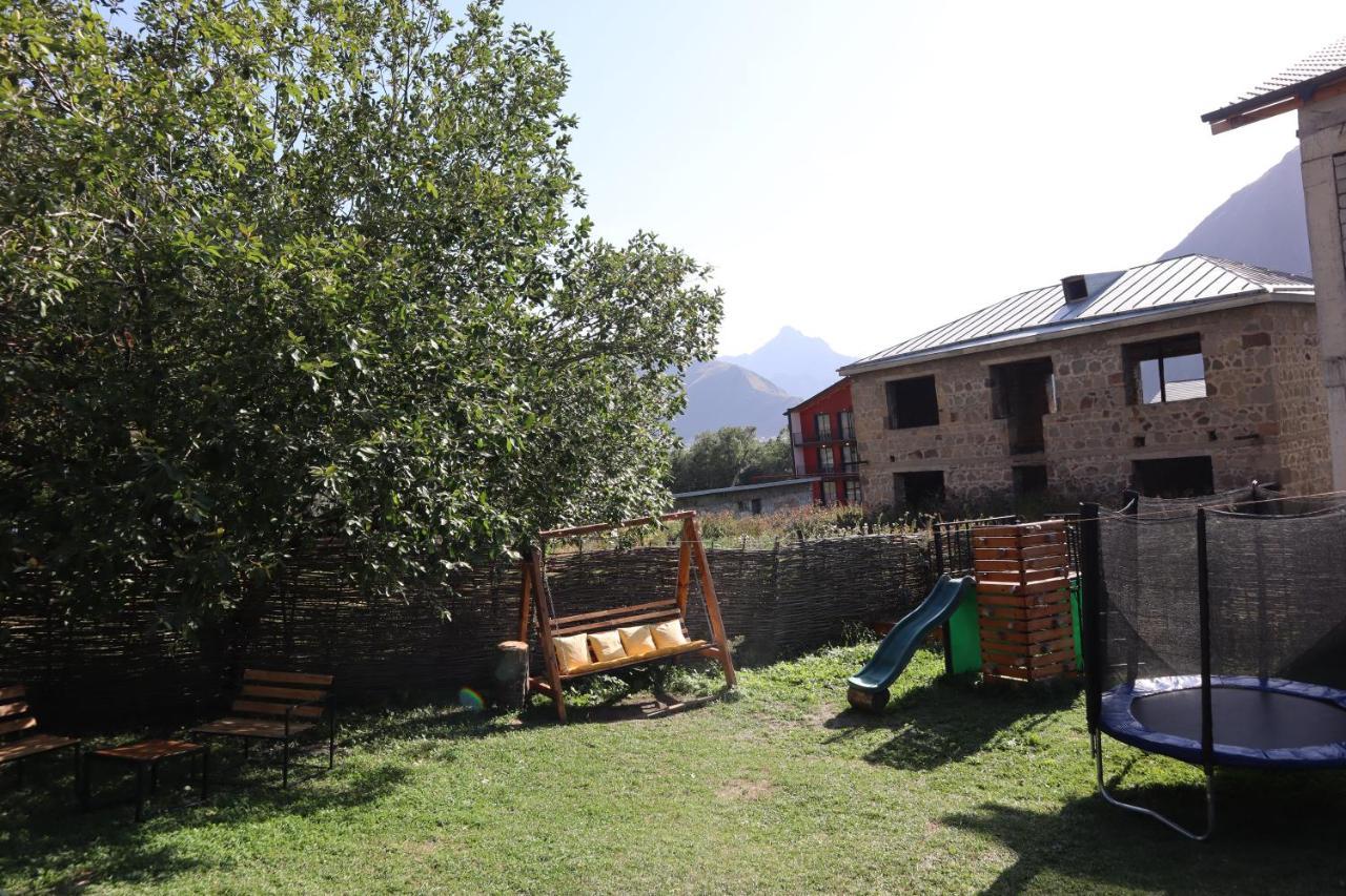 Kazbegi Cottages Bagian luar foto