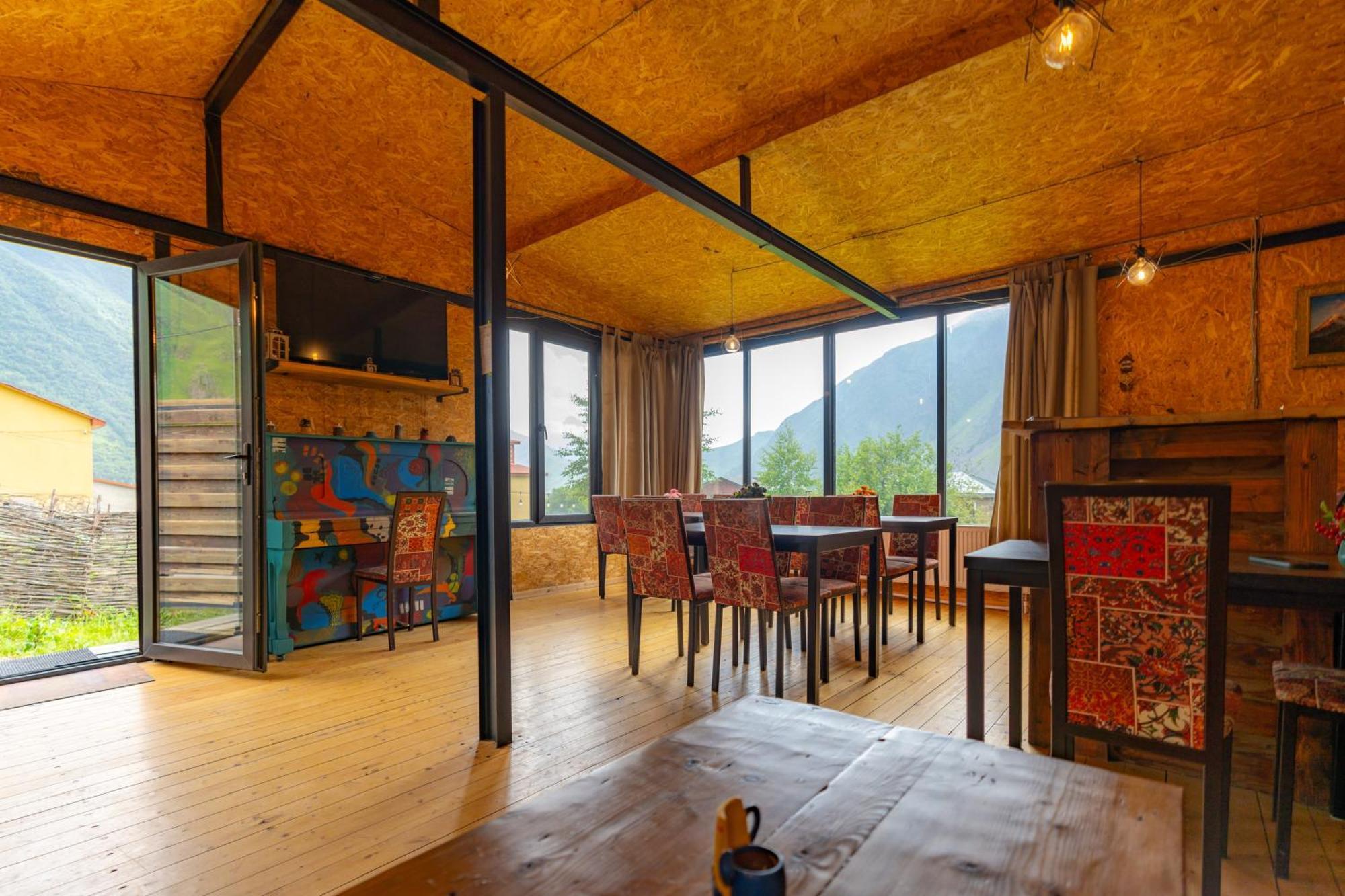 Kazbegi Cottages Bagian luar foto