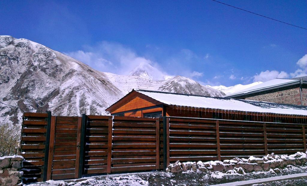 Kazbegi Cottages Bagian luar foto